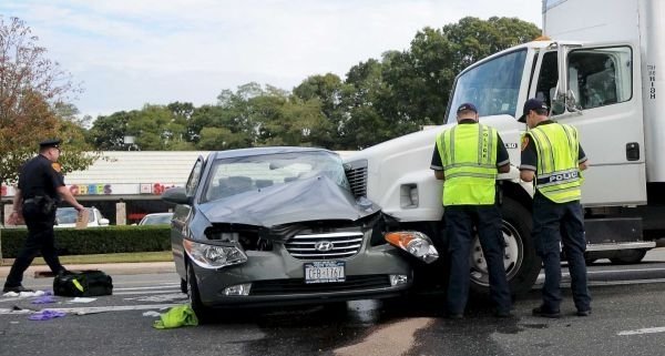 Truck Accident Lawyer After a Crash