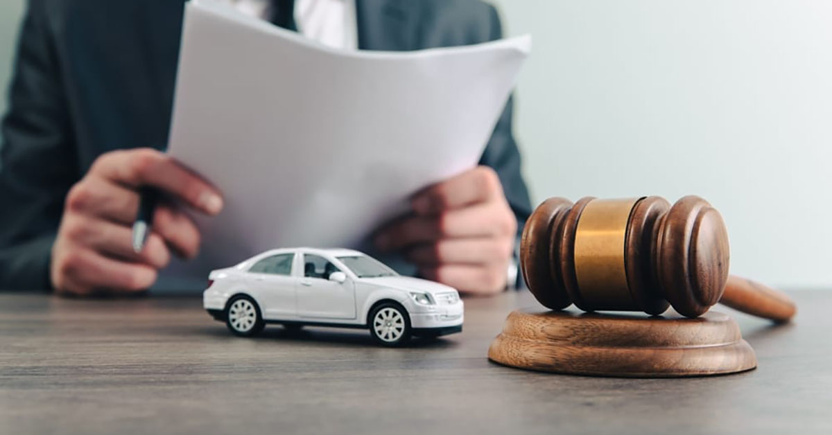 Do Insurance Companies Want You to Get a Lawyer?